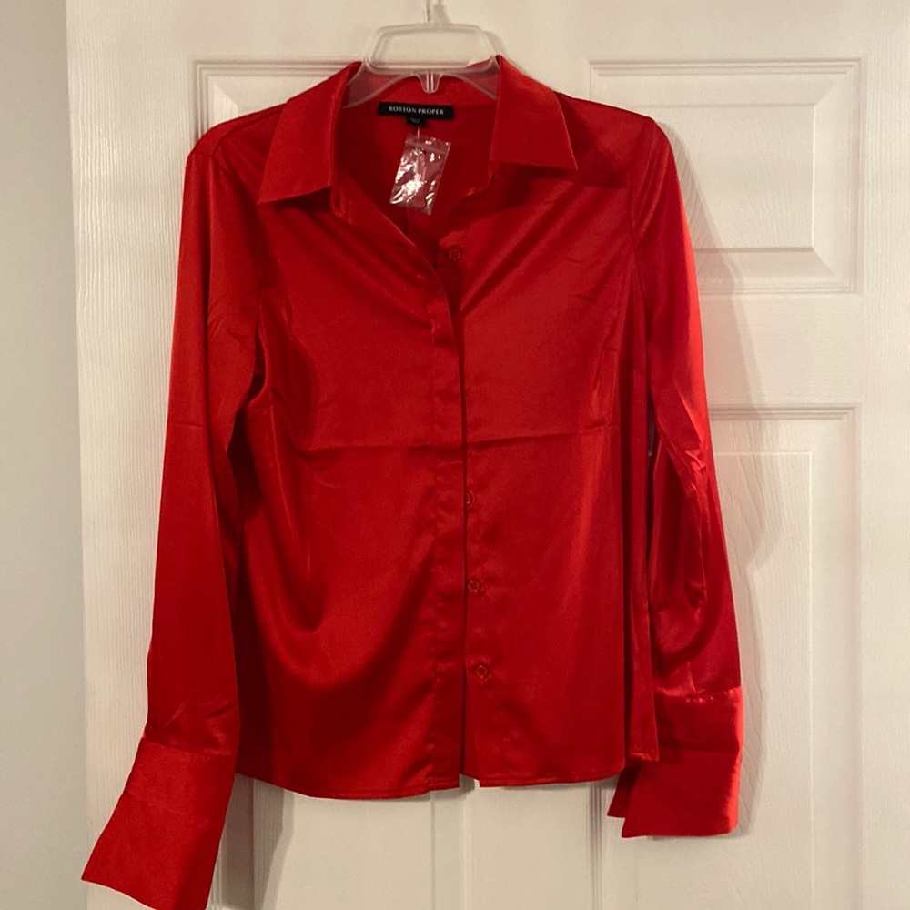 Boston Proper long sleeves shirt silky filling brand new size 4 red color